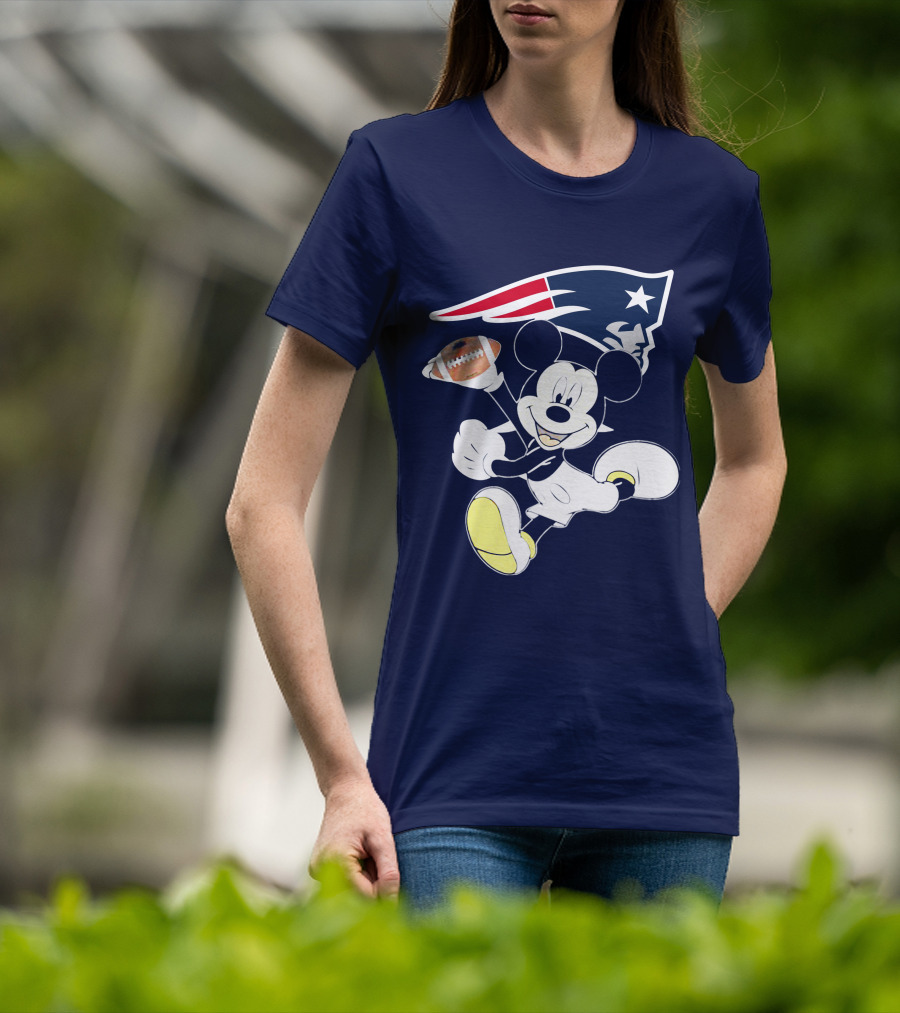 Mickey Patriots Football Fan Crossover With Iconic New England T-Shirt