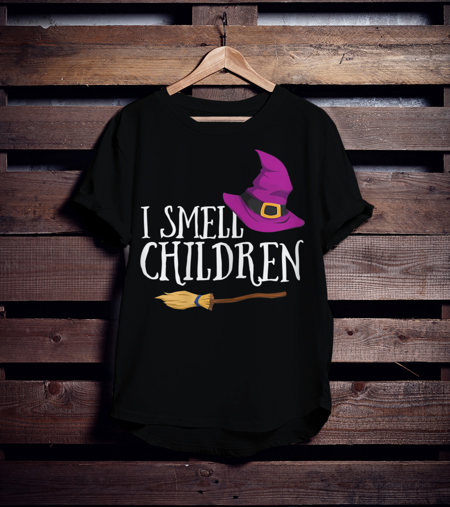 I Smell Children Halloween Witch Hat And Broom T-Shirt