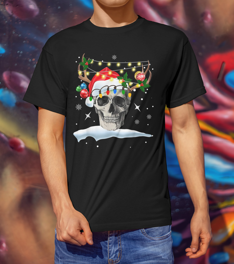 Skull Reindeer Christmas Funny Santa Hat Antlers Holiday Lights Snowflakes T-Shirt