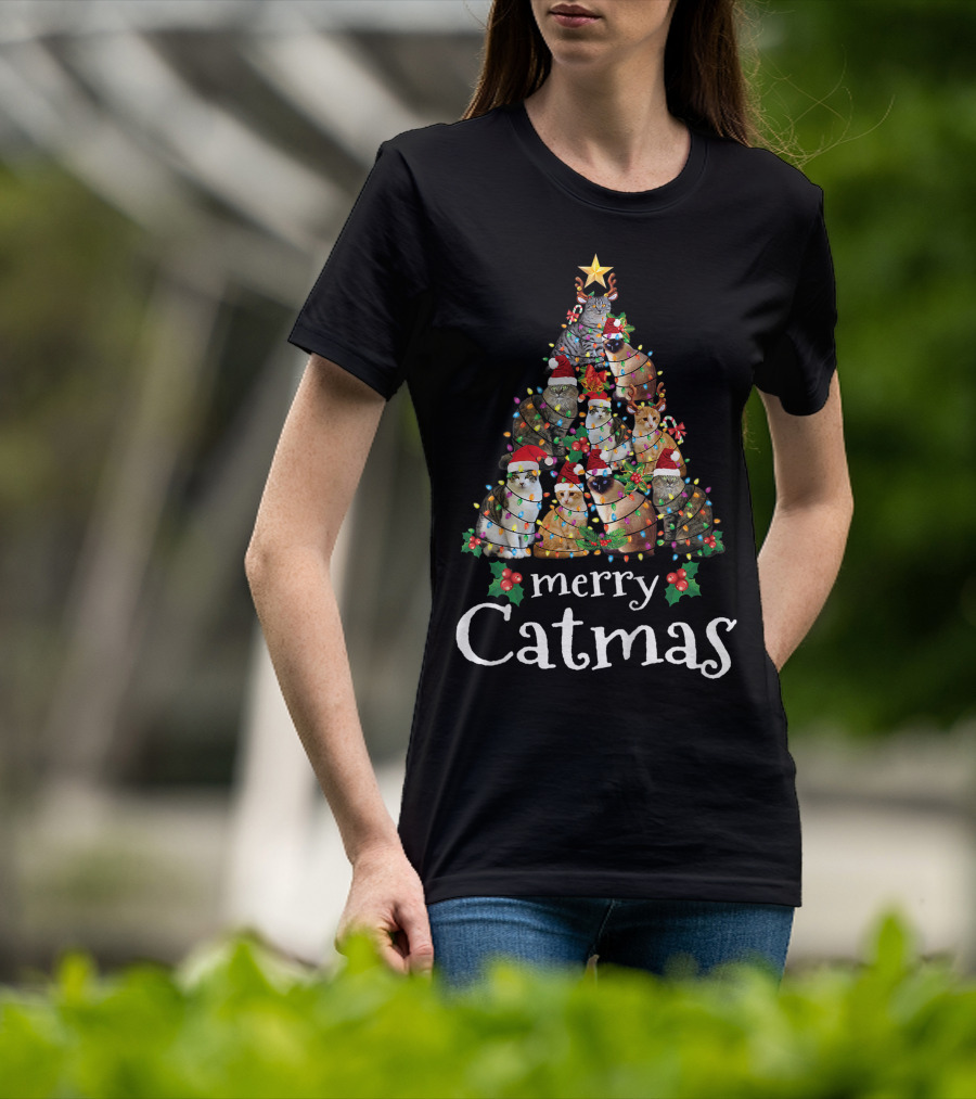 Merry Catmas Xmas Kids Funny Cat Christmas Tree With Cats In Santa Hats And Lights T-Shirt