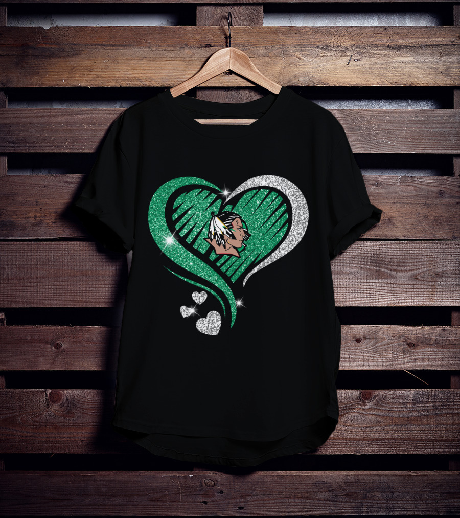 UND Heart Glitter Feather T-Shirt