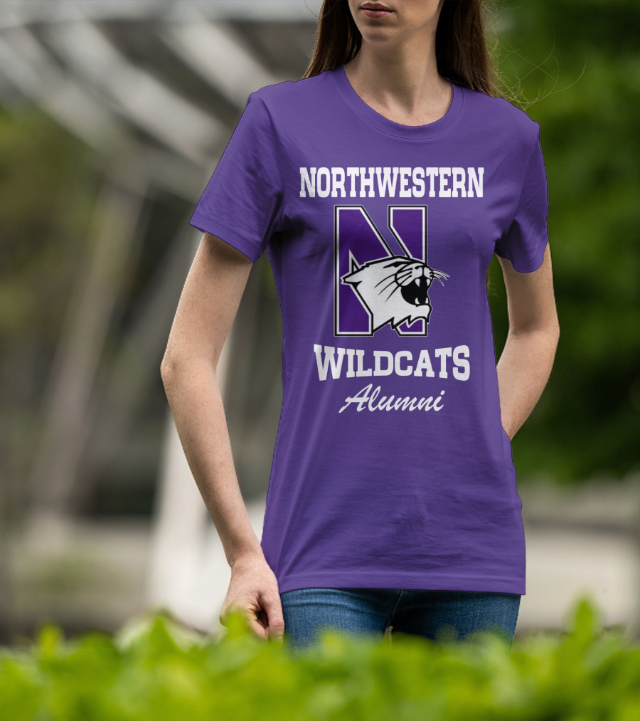 NORTHWESTERN WILDCATS ALUMNI T-Shirt