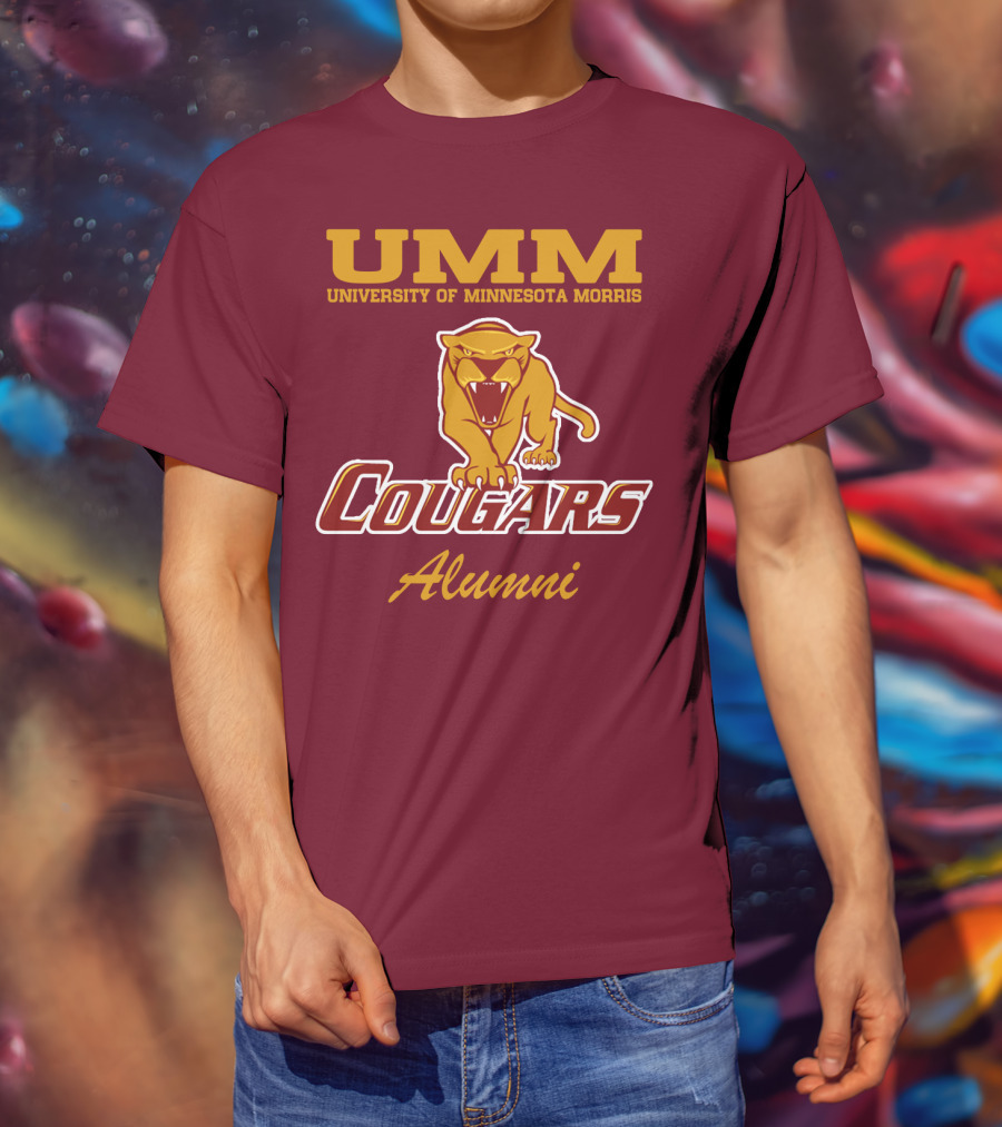 UMM University Of Minnesota Morris Cougars Alumni T-Shirt