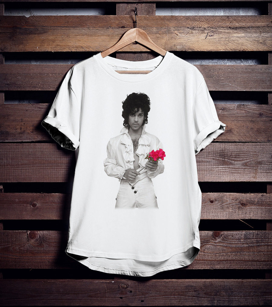Pr 19 Vintage Style White Frilled Shirt Holding Pink Roses T-Shirt