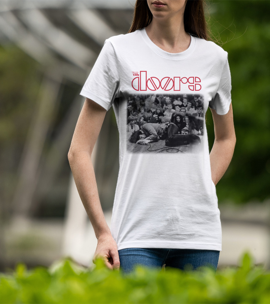The Doors Vintage Concert Photography Black And White Crowd Scene T-Shirt
