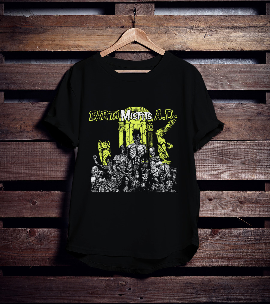 Earth Misfits A.d. Gothic Zombies In Front Of Ancient Columns T-Shirt