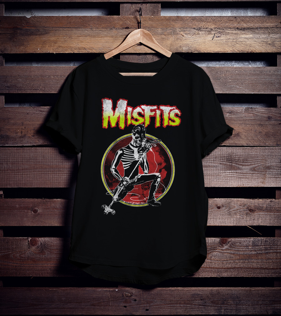 Misfits Skeleton Mic Rock Artwork T-Shirt