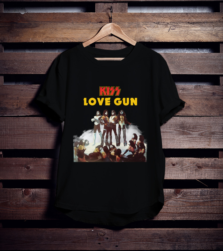 Kiss Love Gun Album Cover T-Shirt