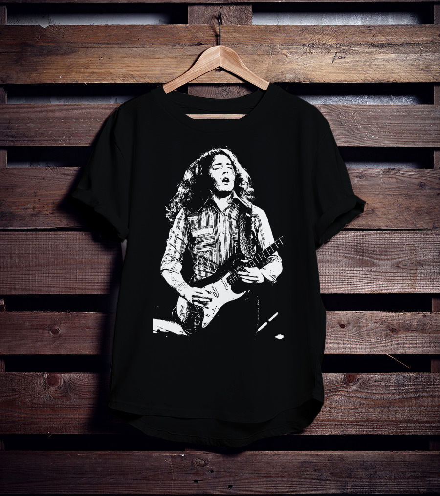 Rory Gallagher Guitarist Vintage Retro Style T-Shirt