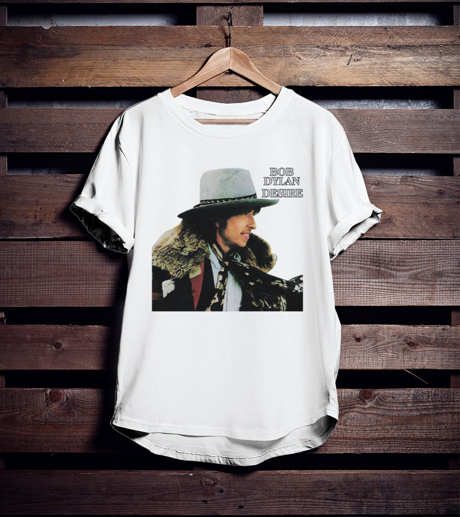 Bob Dylan Desire Album Cover With Fur Coat And Hat T-Shirt