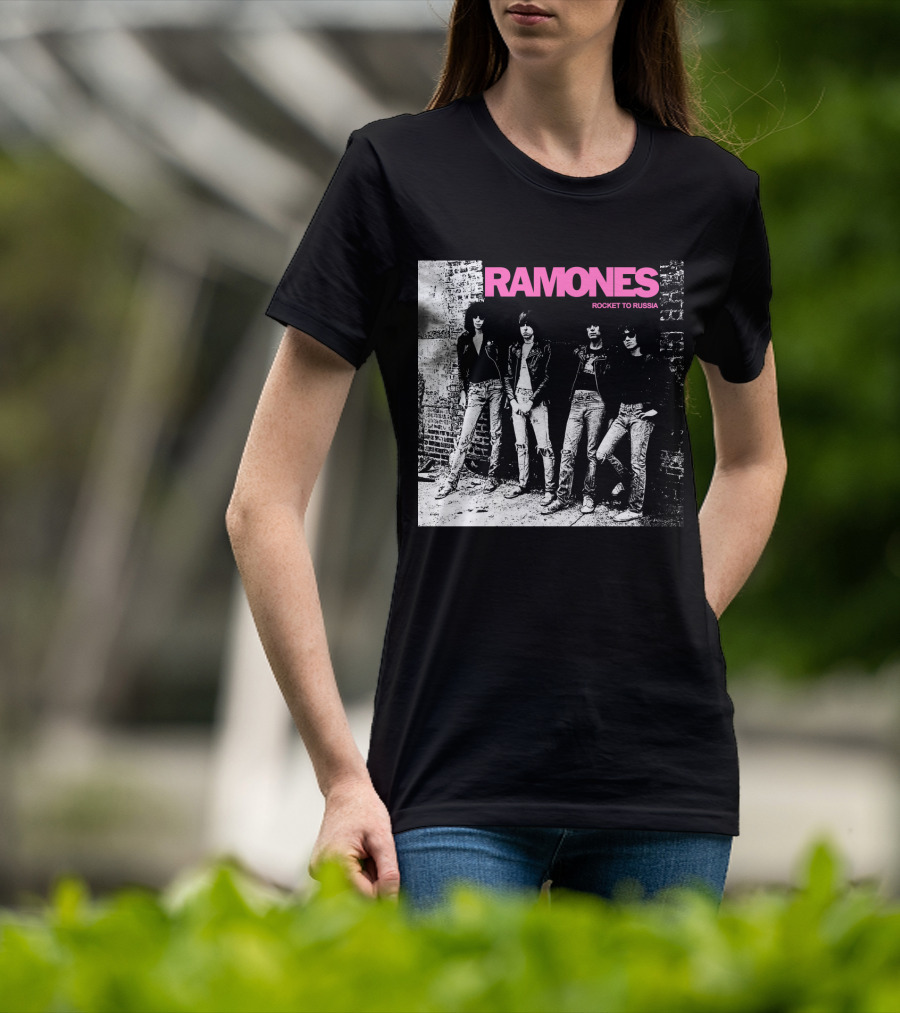 Ramones Rocket To Russia Band Photo Album Cover T-Shirt