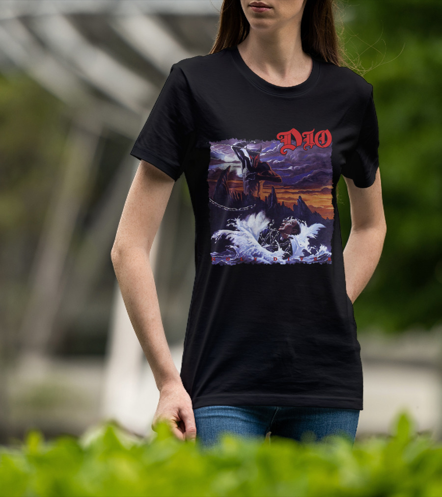 Dio Holy Diver Vintage Album Artwork Ocean Demon And Chains T-Shirt