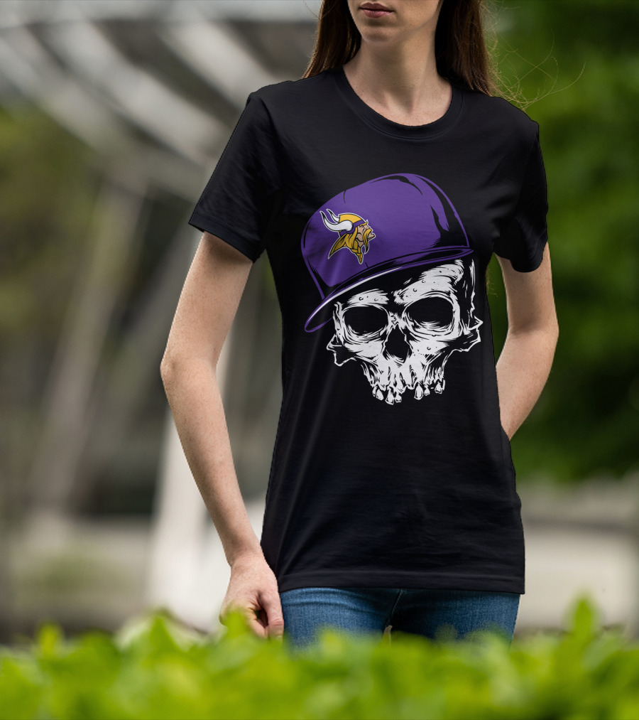 Minnesota Vikings Skull Purple Hat T-Shirt