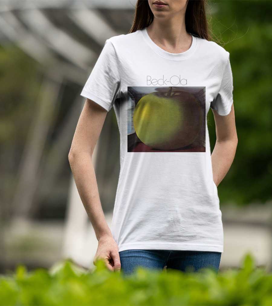 TJB 01 Beck Ola Album Cover Large Green Apple T-Shirt