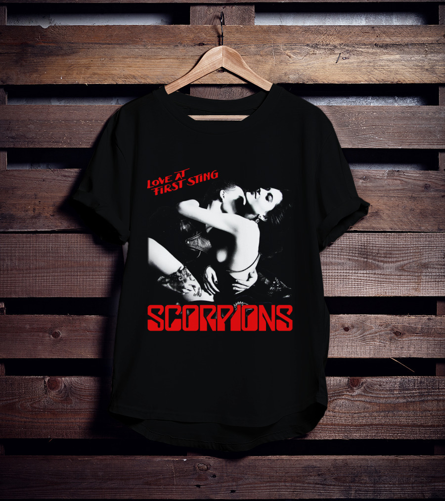 Scorpions Love At First Sting Romantic Embrace T-Shirt