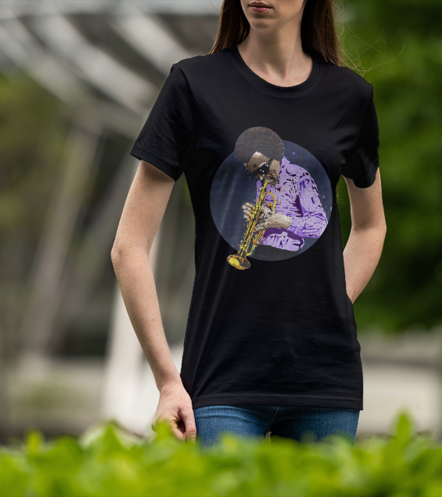 Mdv Miles Davis Vintage Jazz Trumpeter Iconic Purple Style T-Shirt