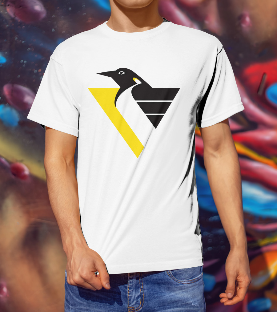Pittsburgh Penguins Retro Penguin Triangles T-Shirt