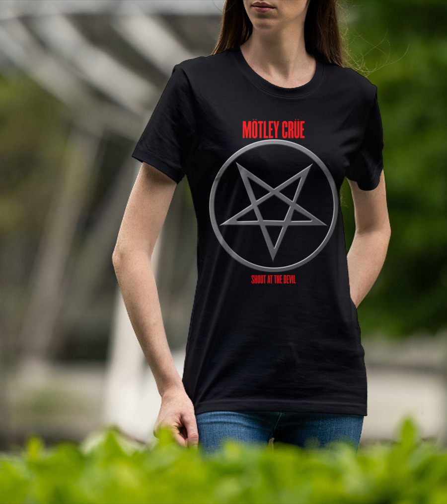 Mötley Crüe Shout At The Devil Pentagram T-Shirt