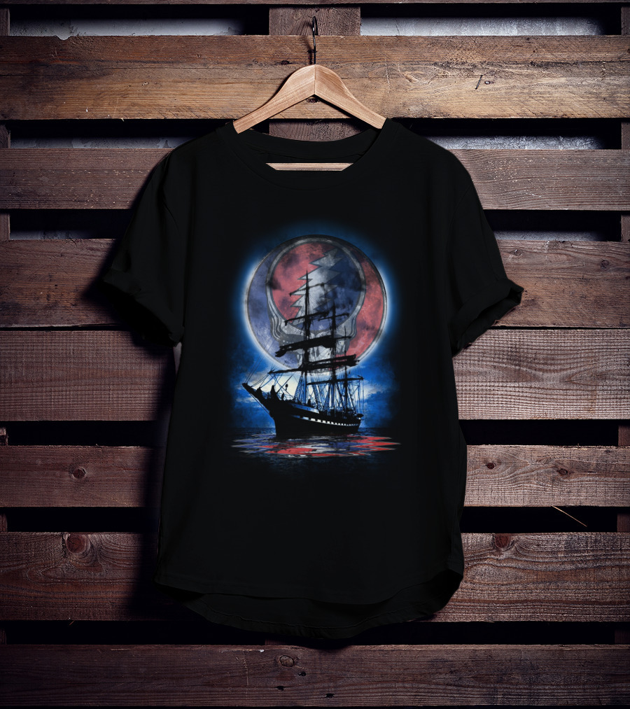 Grateful Dead Ship Of Fools Skull And Lightning Moon Ocean Scene T-Shirt