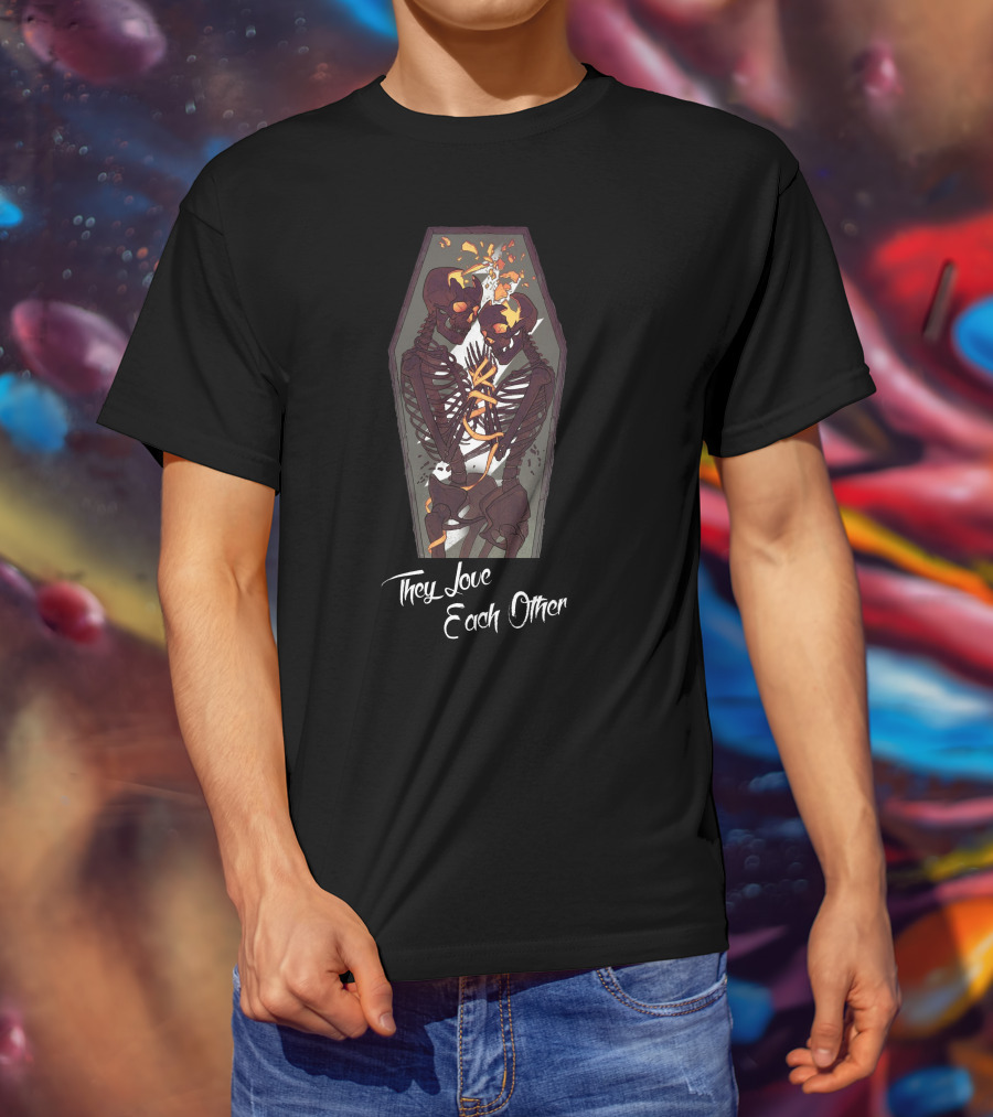 They Love Each Other Skeletons Embrace Coffin T-Shirt