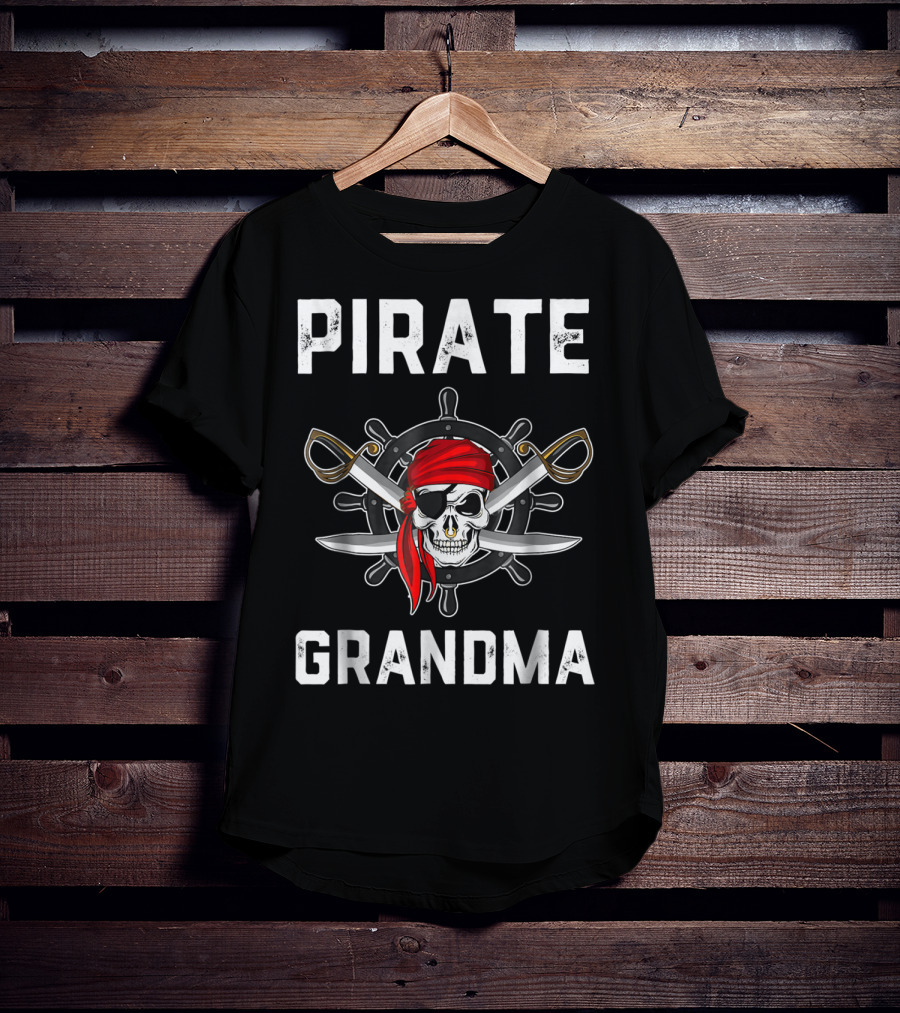 Pirate Grandma Skull Bandana Wheel Crossed Swords T-Shirt