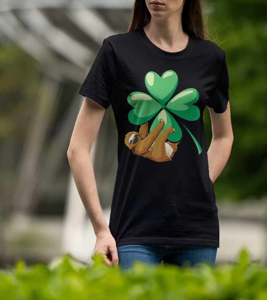 Sloth Hugging Shamrock St Patricks Day Women Girls Lucky Charm T-Shirt