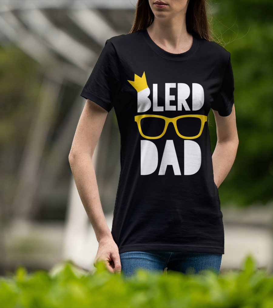 Blerd Dad Yellow Geeky Glasses Crown Black Nerd Dad T-Shirt