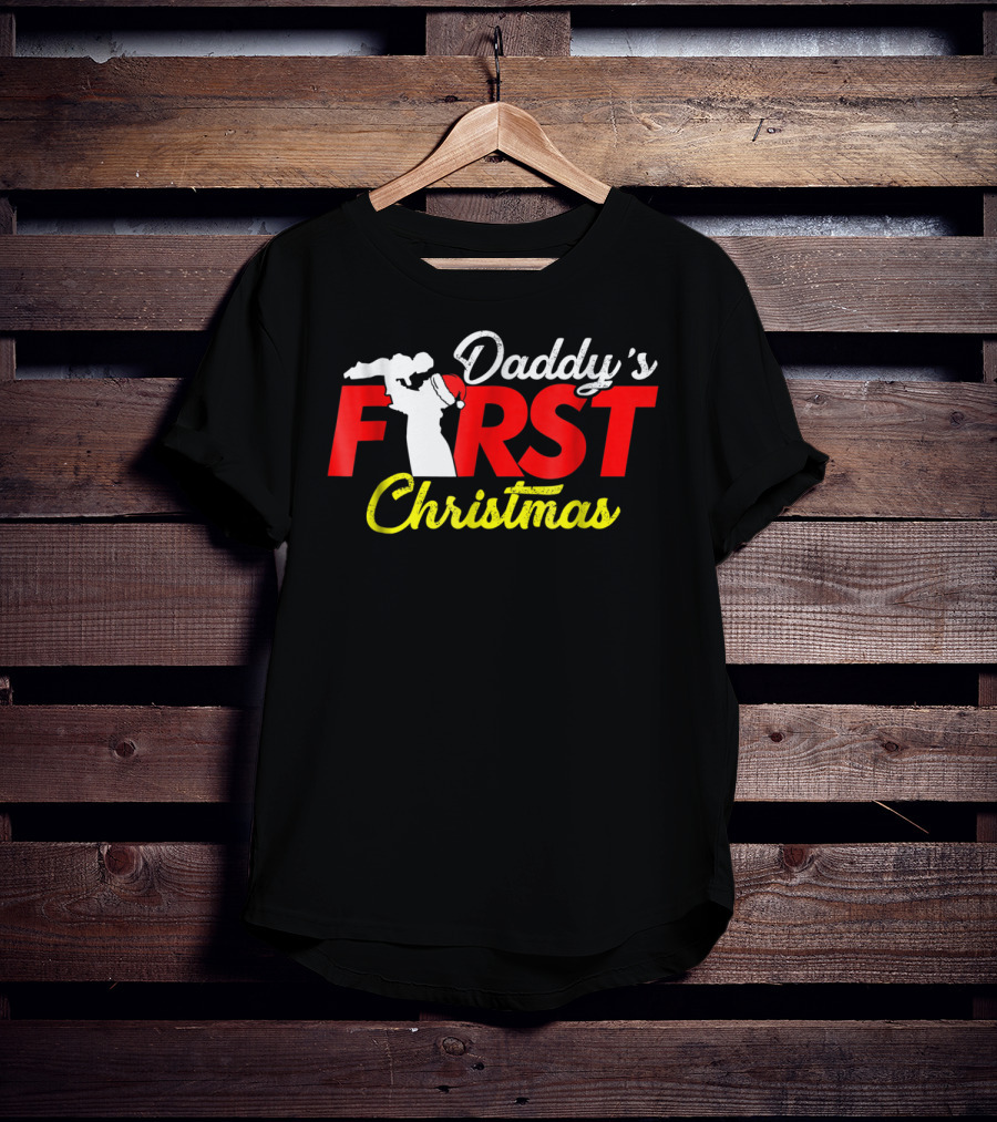 Daddy's First Christmas New Father Newborn Baby Sweet Cute Dad T-Shirt