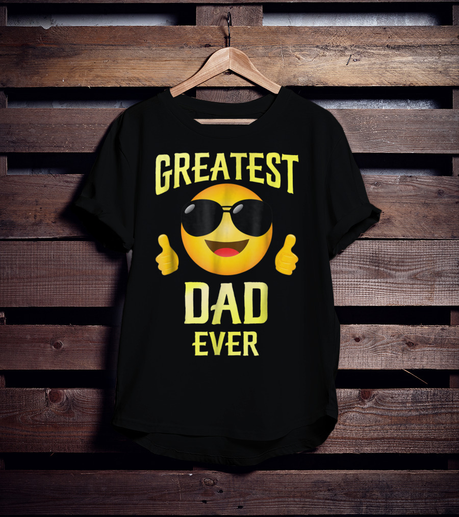 Fathers Day Greatest Dad Ever Emoji Thumbs Up Family68 T-Shirt