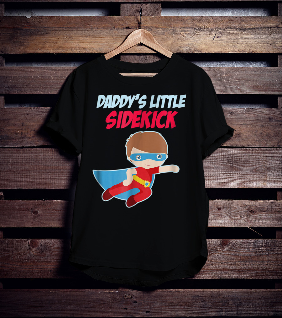 DADDYS LITTLE SIDEKICK Boys Cute Kid Dad Superhero Cape T-Shirt