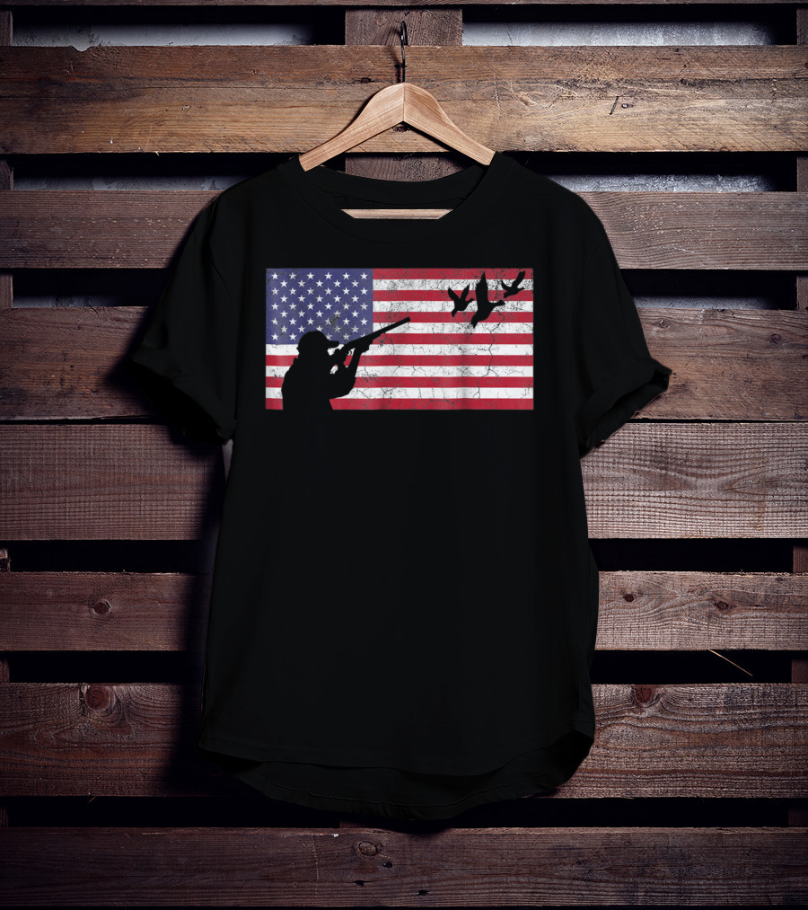 American Flag Goose Hunter Dad Silhouette With Flying Geese T-Shirt