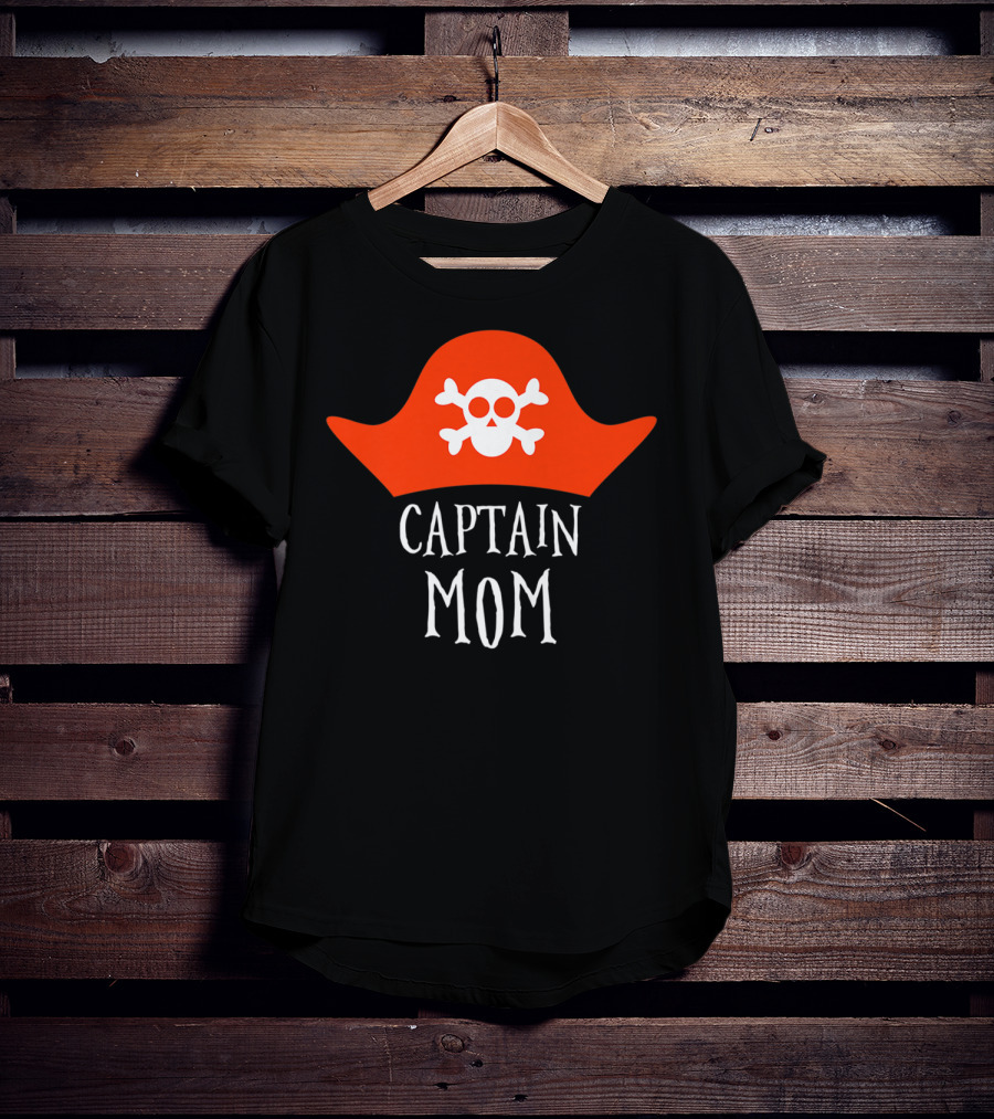 Captain Mom Pirate Skull Halloween Costume 84 T-Shirt