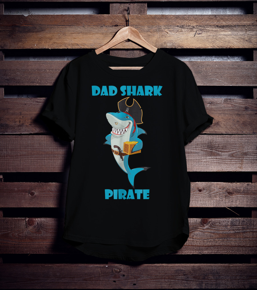 Dad Shark Pirate Halloween Matching Family 86 T-Shirt