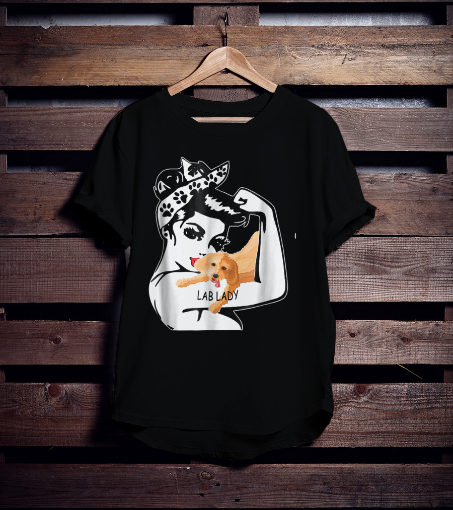 Labrador Retriever Lady Funny Mom Birthday Lab Lady T-Shirt