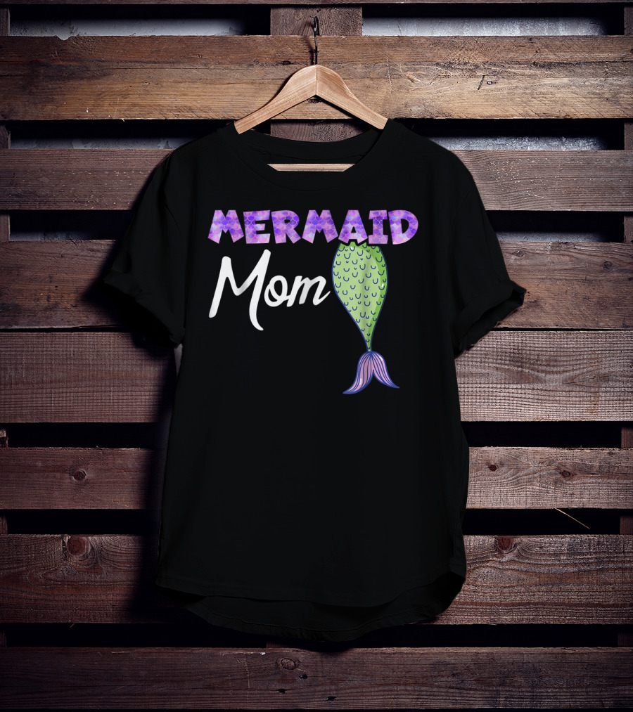 Mermaid Mom Birthday Party Mommy Wife33 T-Shirt
