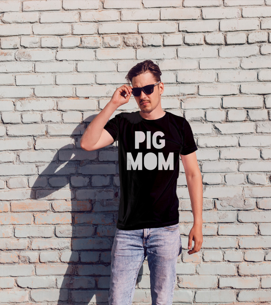 Pig Mom Mother Of Pigs82 T-Shirt