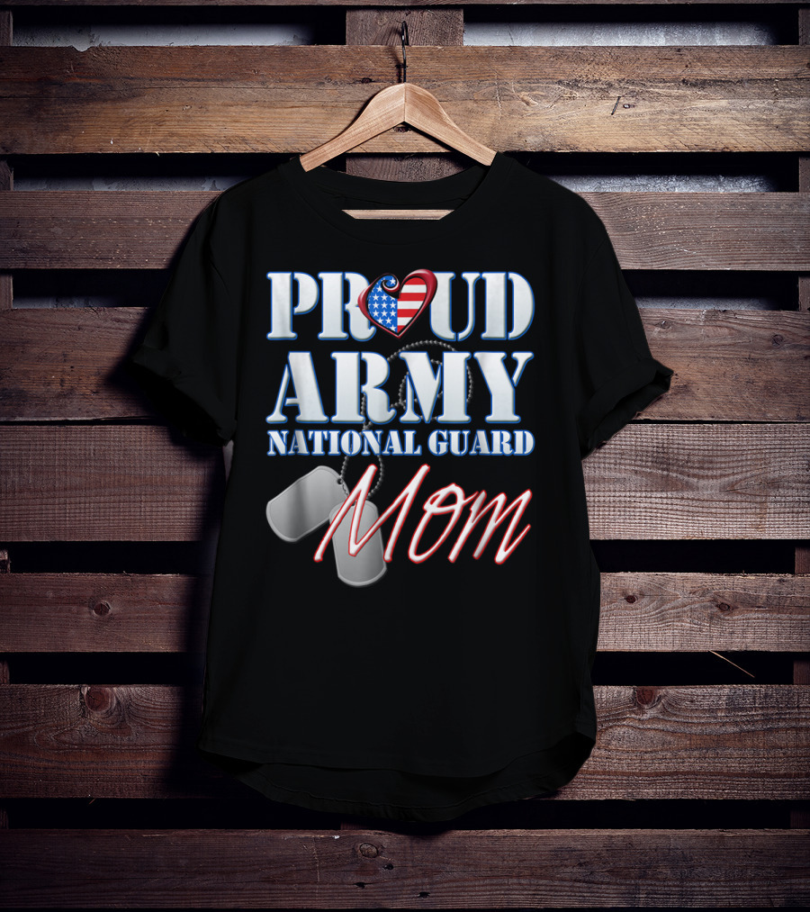 Proud Army National Guard Mom USA Heart Dog Tags T-Shirt