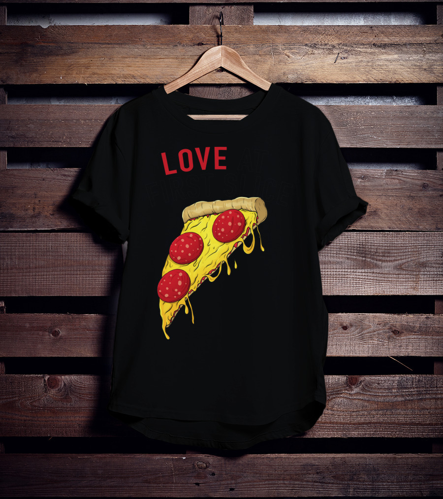 LOVE AT FIRST SLICE Pizza Men Girls Mom And Baby68 T-Shirt
