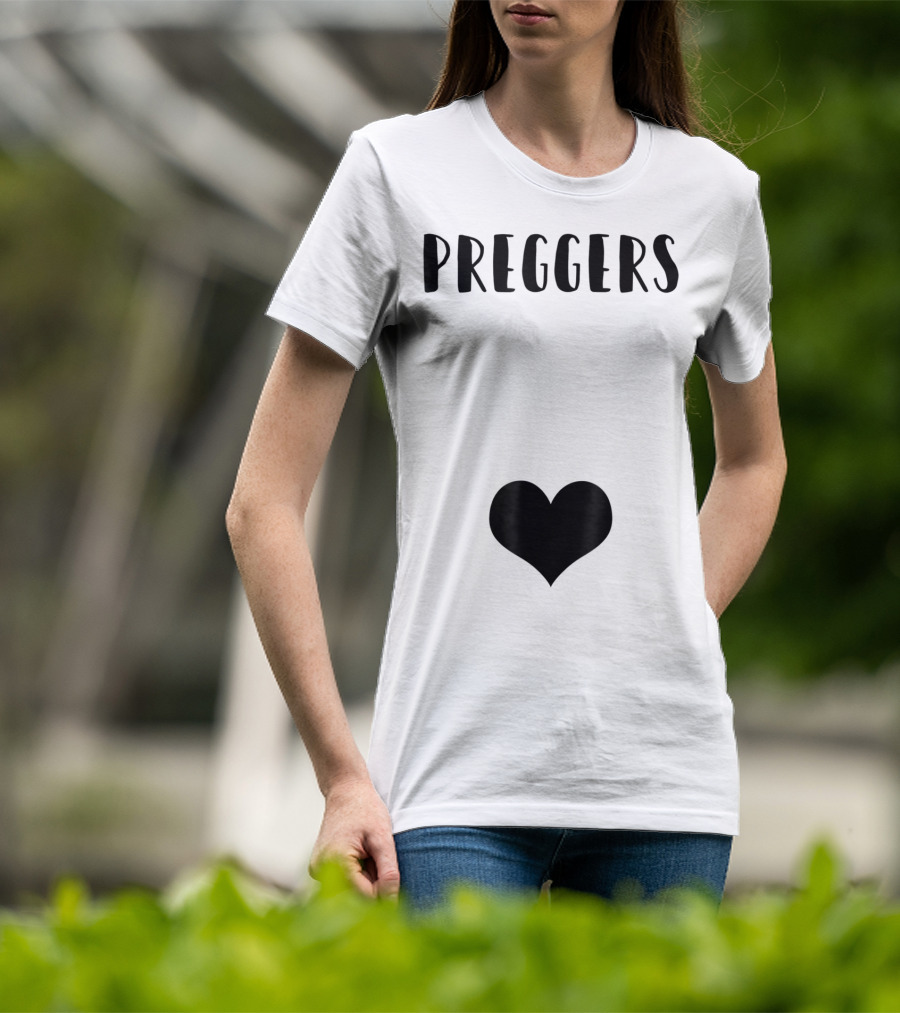 Preggers Announce Baby Prego Mom Heart Idea46 T-Shirt