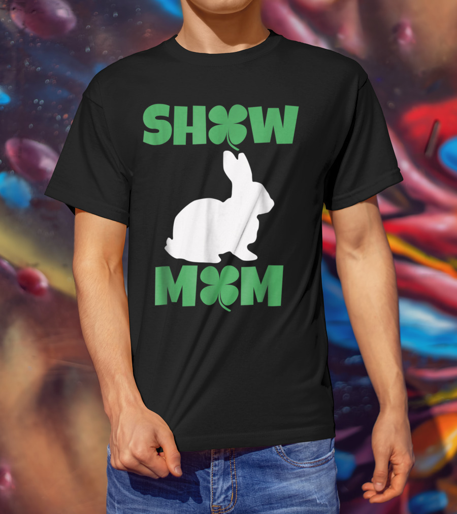 Show Mom Clover Rabbit T-Shirt