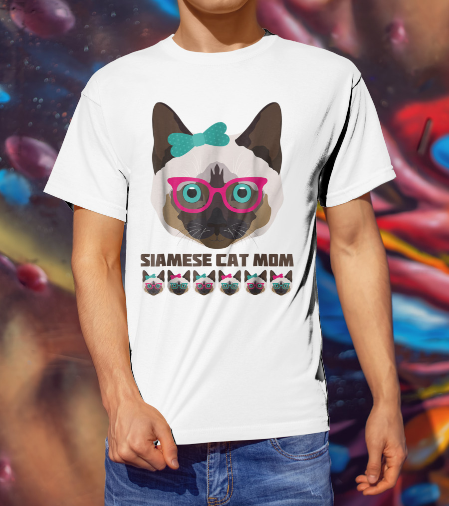 Siamese Cat Mom Cute Funny Cat Lover With Glasses And Bow T-Shirt