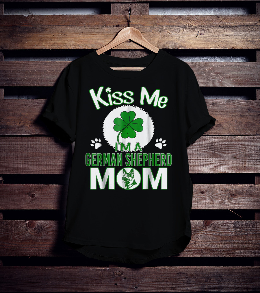 Kiss Me I'm A German Shepherd Mom Shamrock Paw Prints T-Shirt