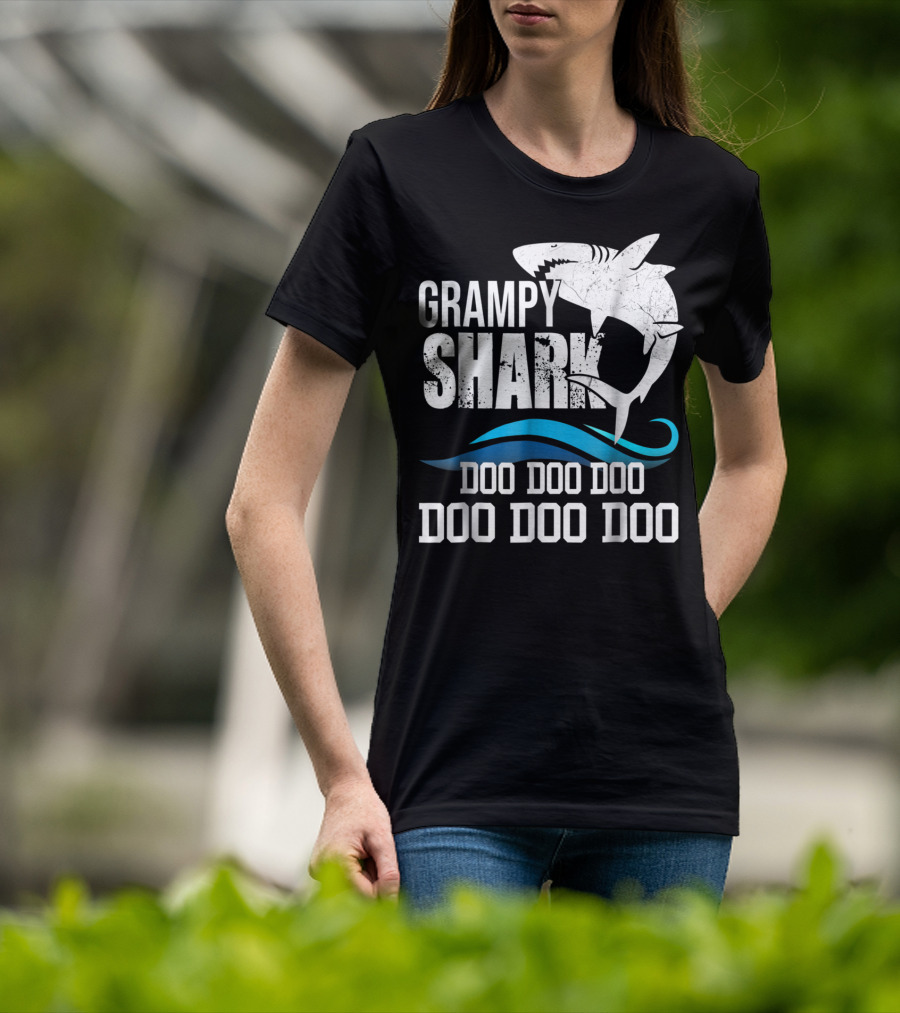 Grampy Shark Doo Doo Doo Halloween Grandma Mother Mom T-Shirt