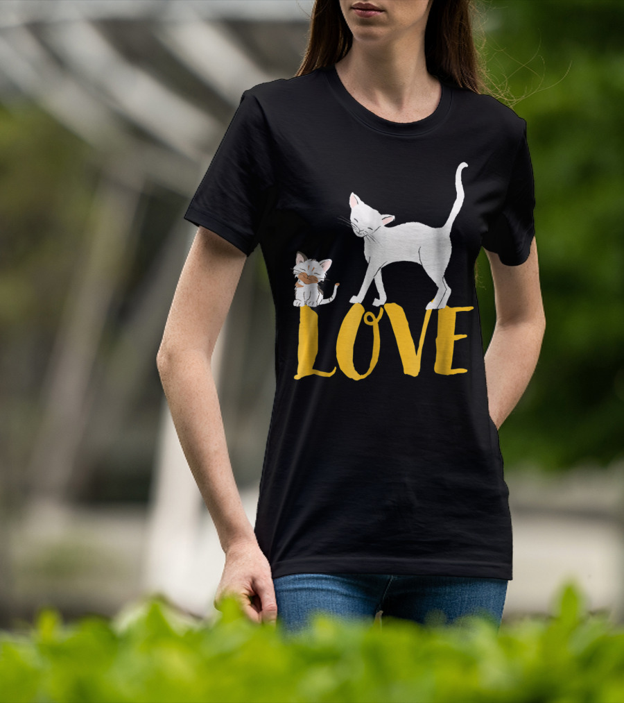 I Love Cats Vintage Love Cat Mom And Dad Cat Person 13 T-Shirt