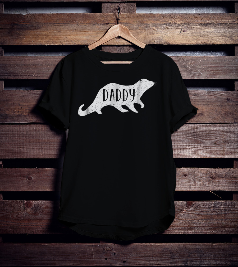 Vintage Daddy Otter Mom Tees26 T-Shirt