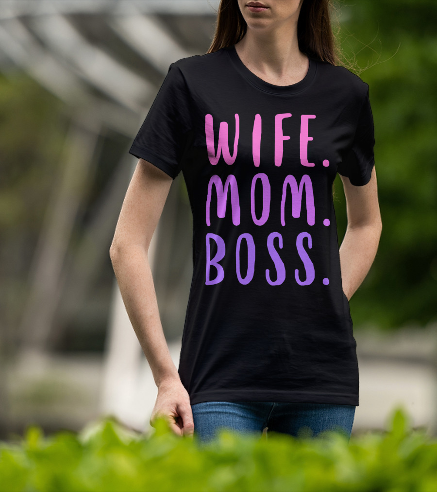 WIFE MOM BOSS Fashion Foe 95 T-Shirt
