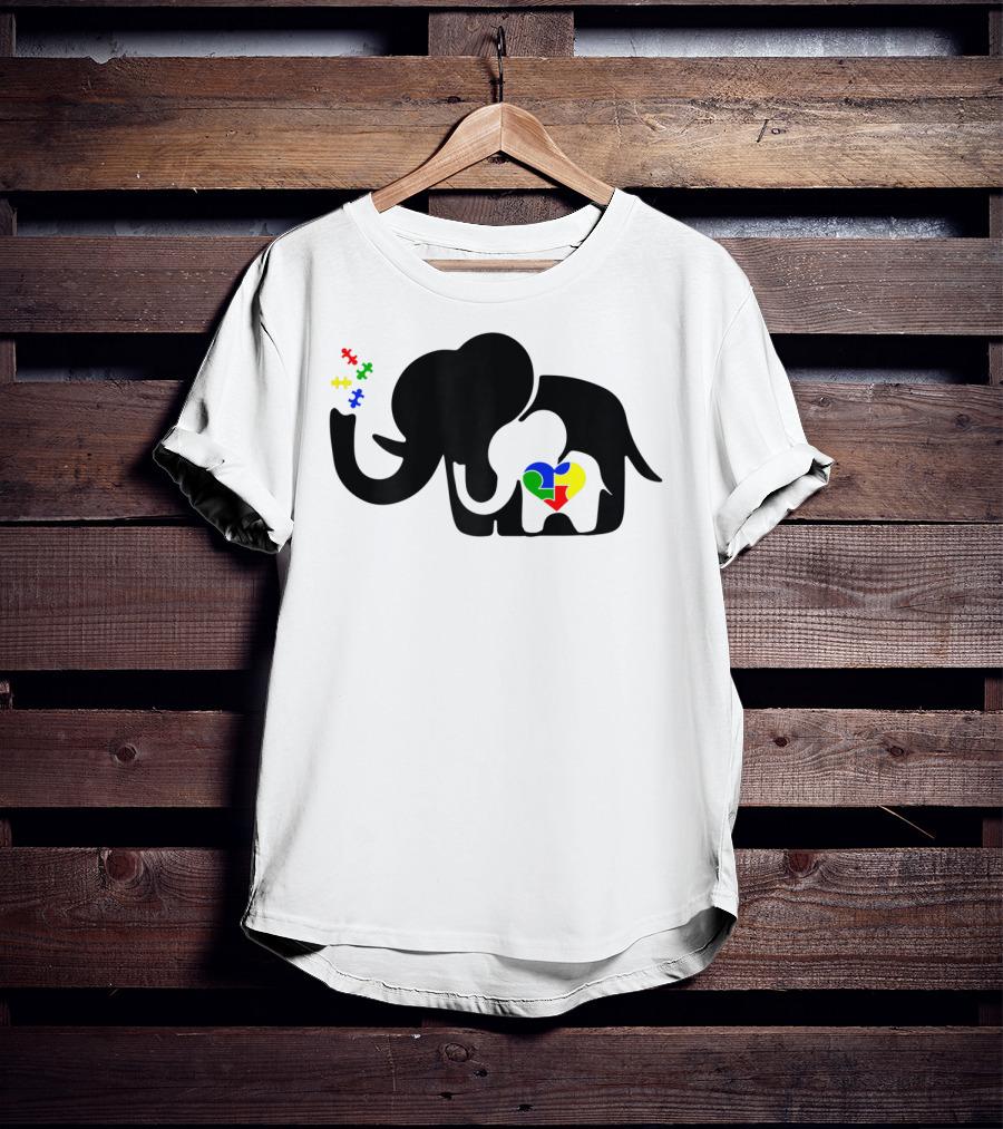 Autism Awareness Elephant With Puzzle Heart And Baby Elephant For Autism Mom T-Shirt