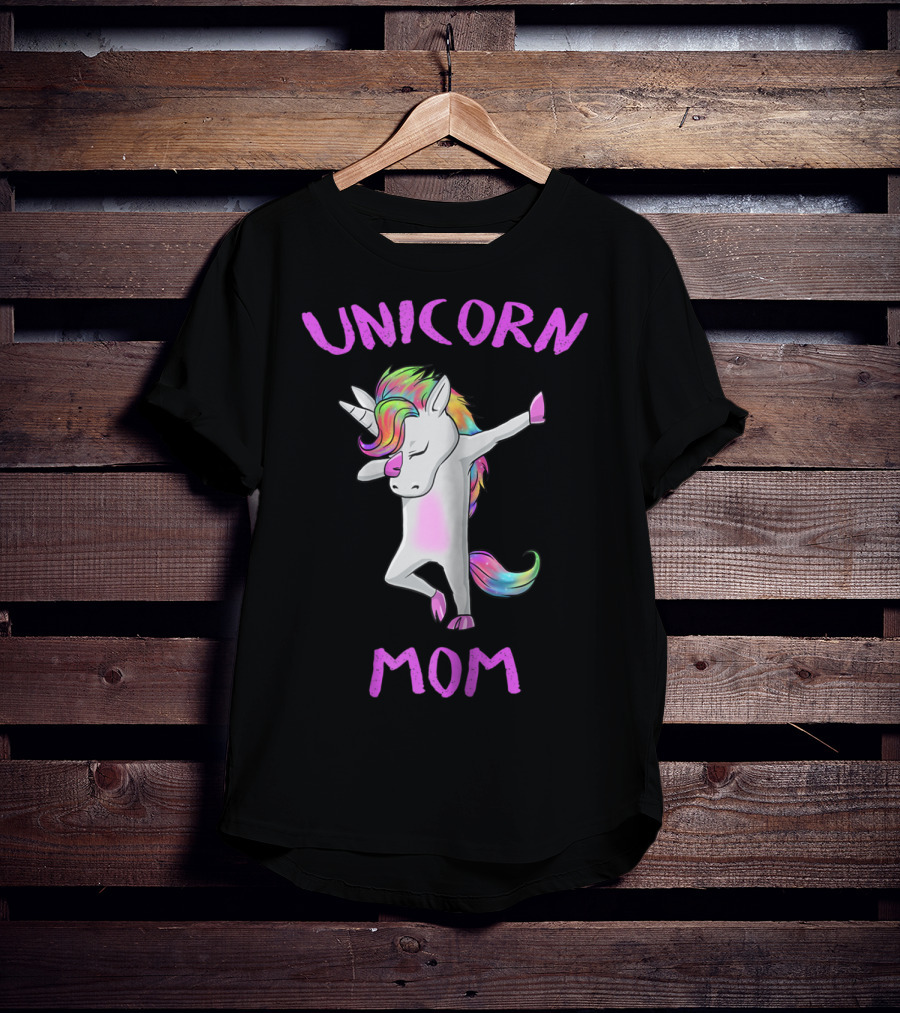 Unicorn Mom Dabbing Rainbow Unicorn Dab T-Shirt