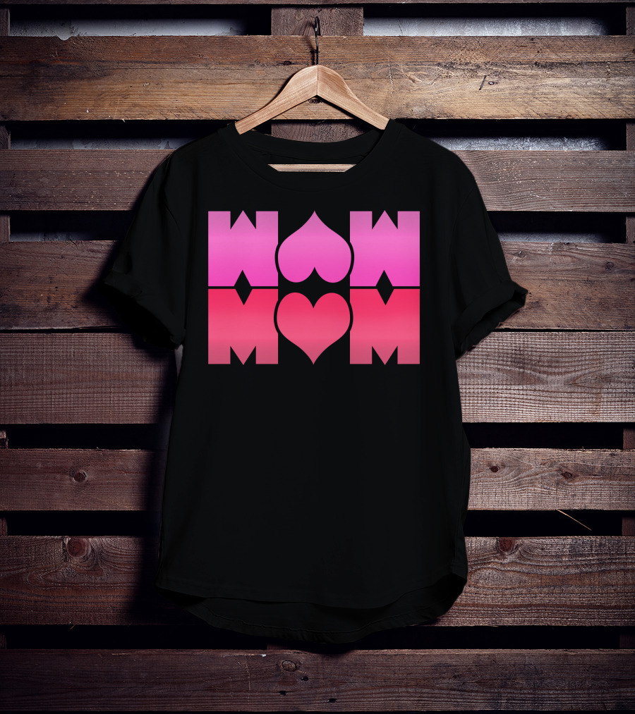WOW MOM Awesome Super Mommy Pink Heart T-Shirt