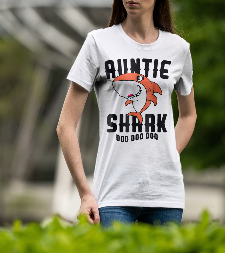Auntie Shark Doo Doo Doo Mom Grandma Halloween Christmas T-Shirt